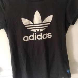 Adidas t-shirt